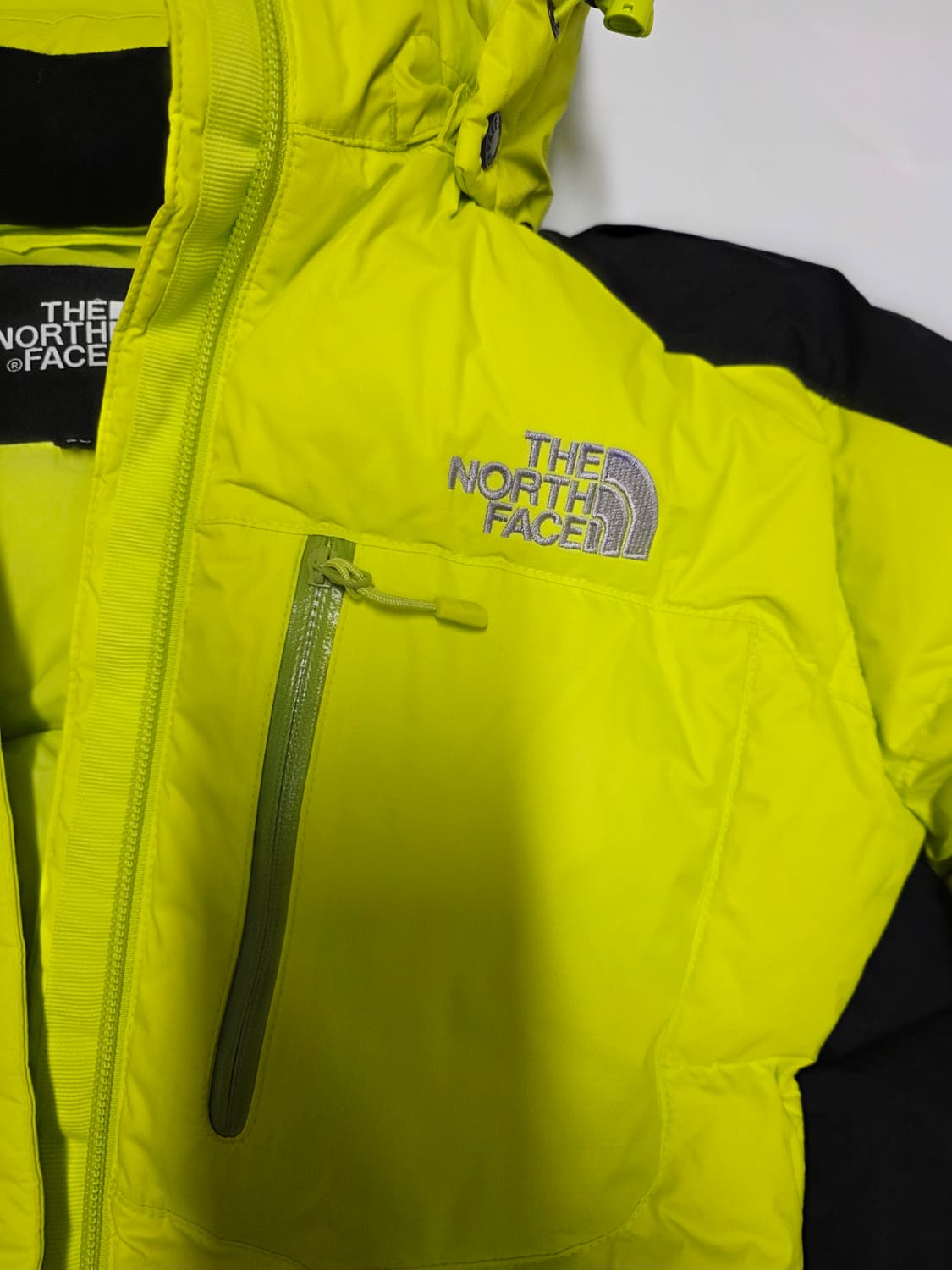 노스페이스 시선강탈 형광 네온 라임 구스다운 숏패딩 90(S)실측M 상품이미지3