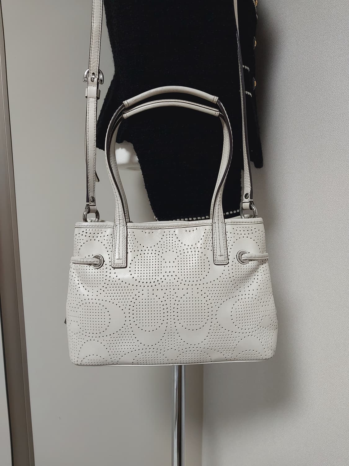 코치 빈티지 화이트 투웨이백 상품이미지6