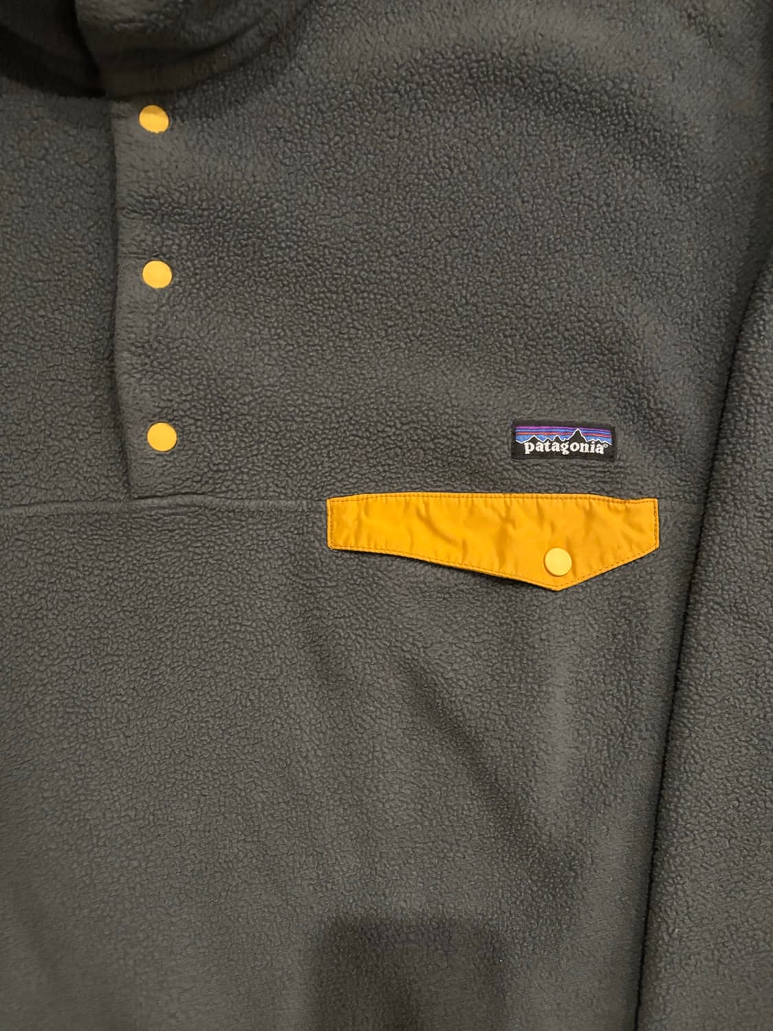 파타고니아 헤비웨이트 신칠라 그레이/옐로우 XL 사이즈 상품이미지4