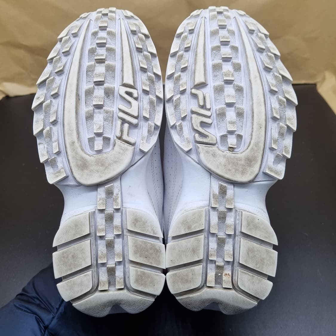 휠라 디스럽터2 여성운동화235  상품이미지3