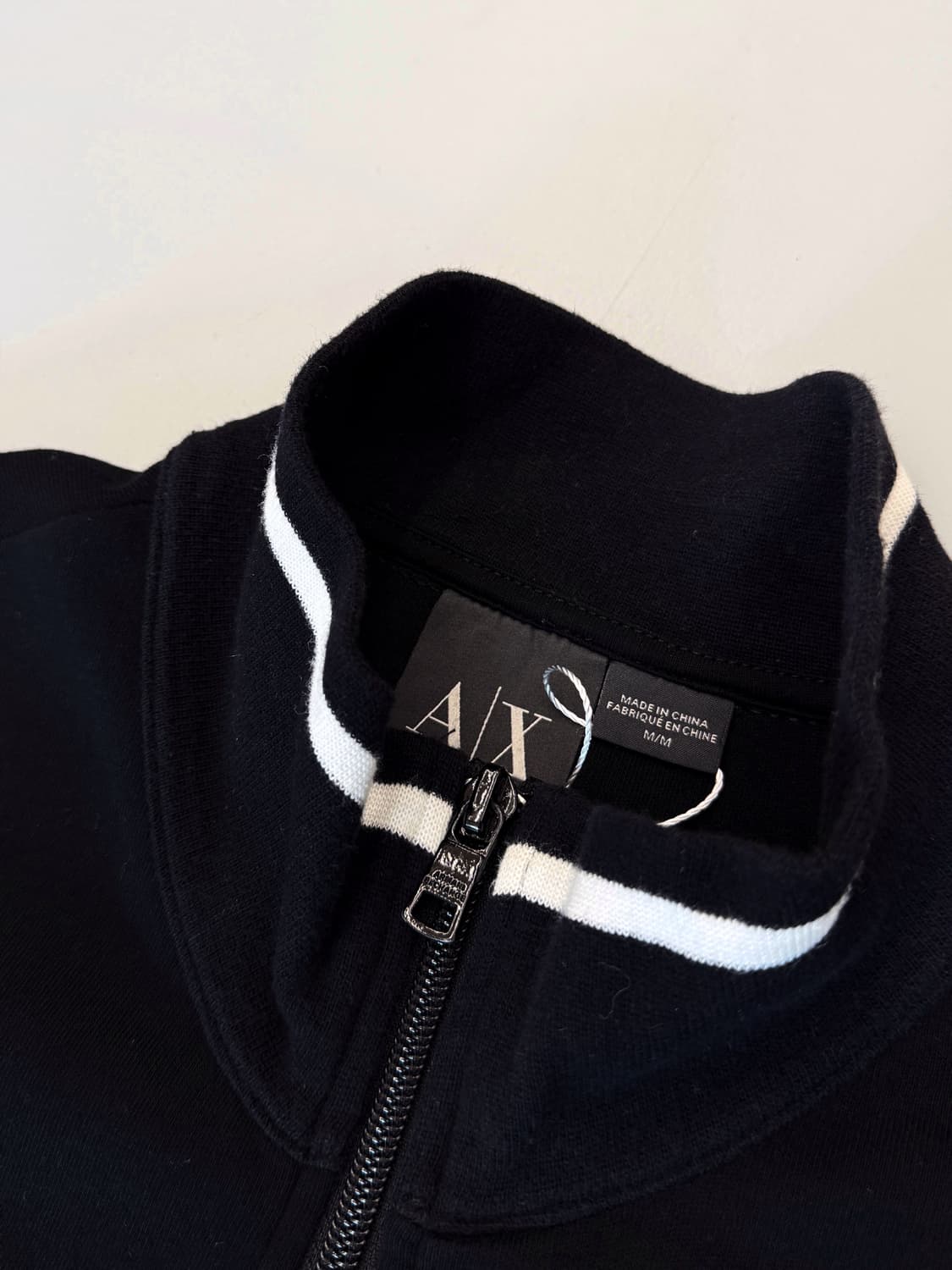 알마니 익스체인지 루즈핏 블랙 미니멀 트랙 집업 상품이미지3