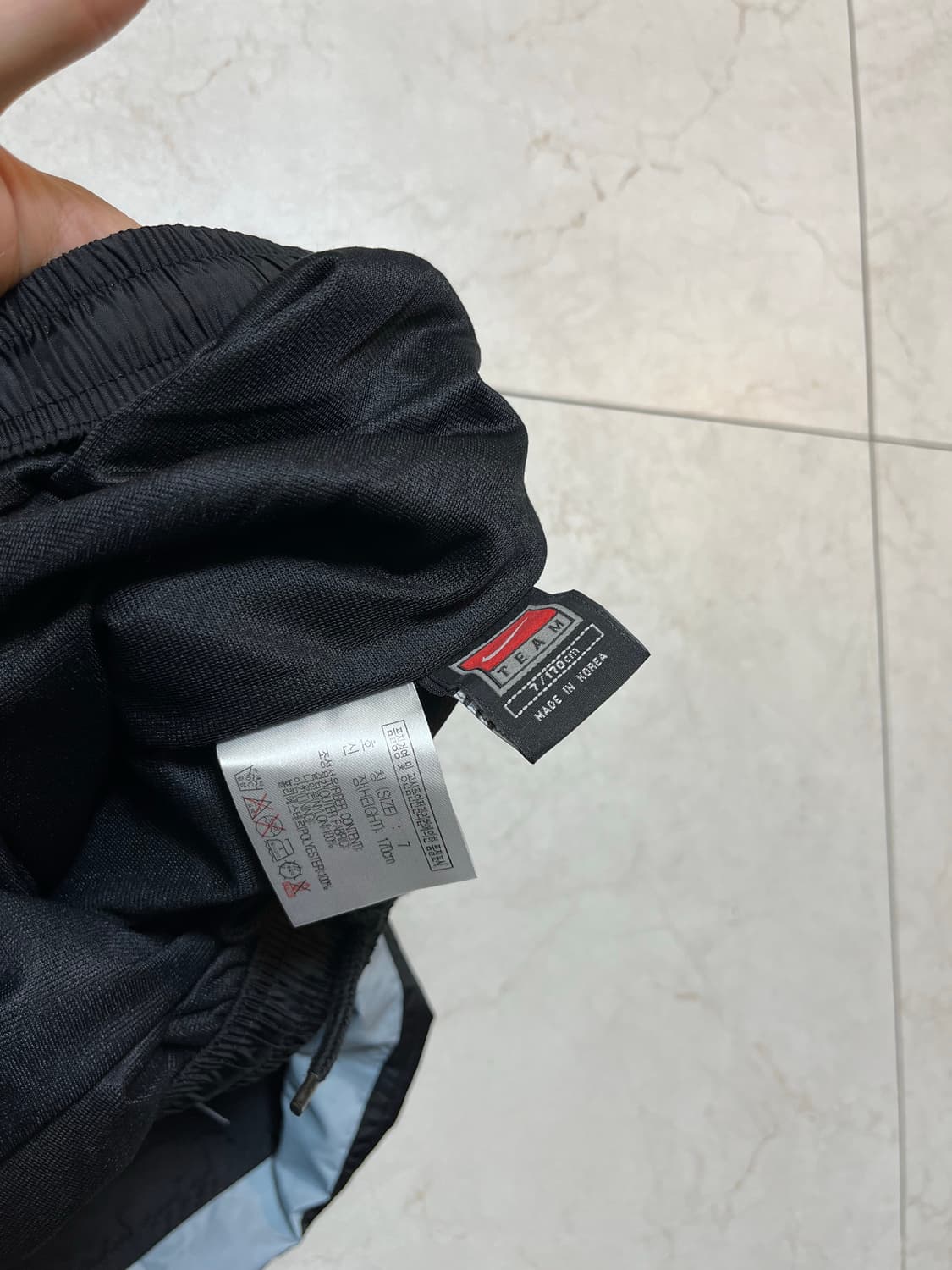 2004 나이키 스우시 자수 세미와이드 트랙팬츠 상품이미지3