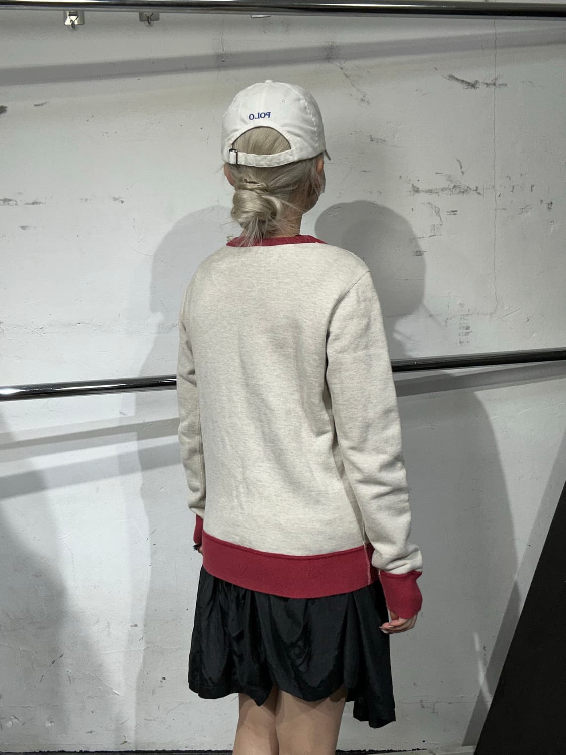 히스테릭 글래머 베이지 레드 써클 로고 프린팅 맨투맨 스웻 셔츠 상품이미지3