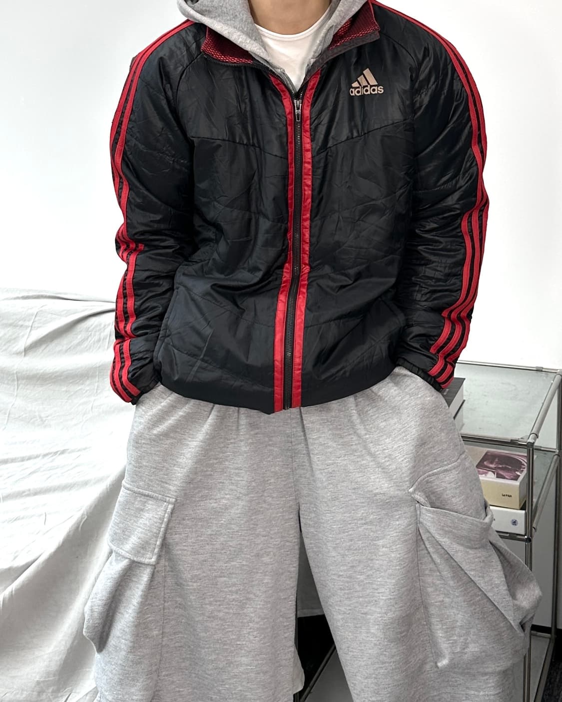 아디다스 블랙 레드 누빔 바람막이 L 상품이미지1