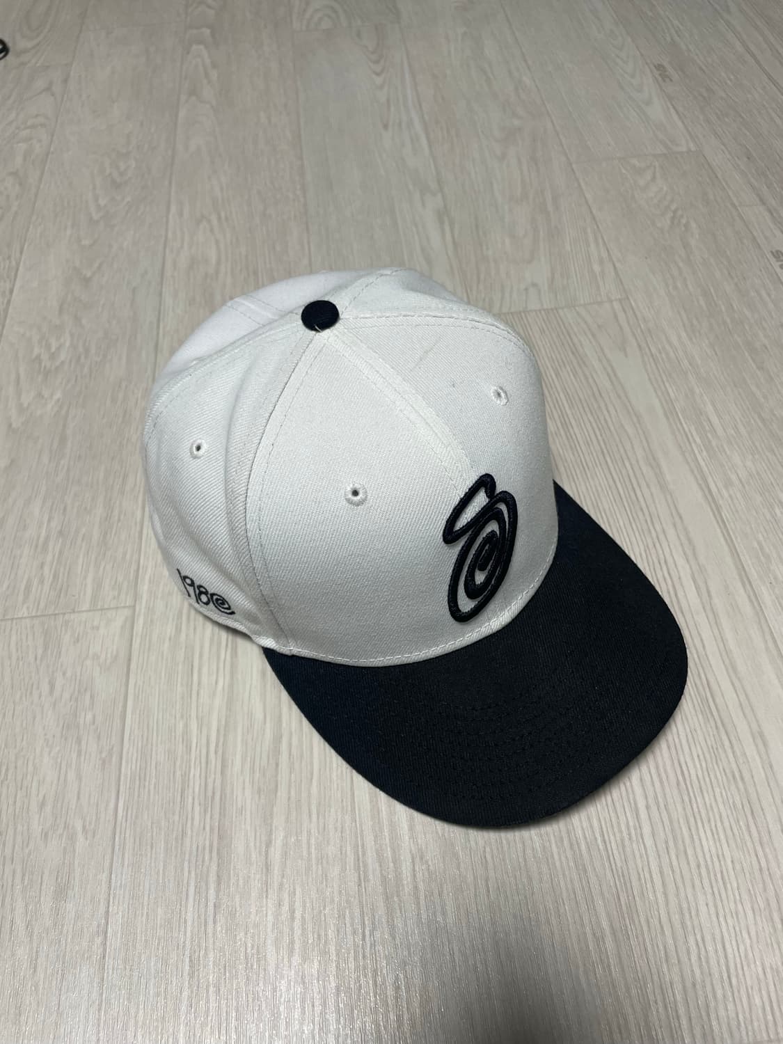 스투시 뉴에라 캡 상품이미지1