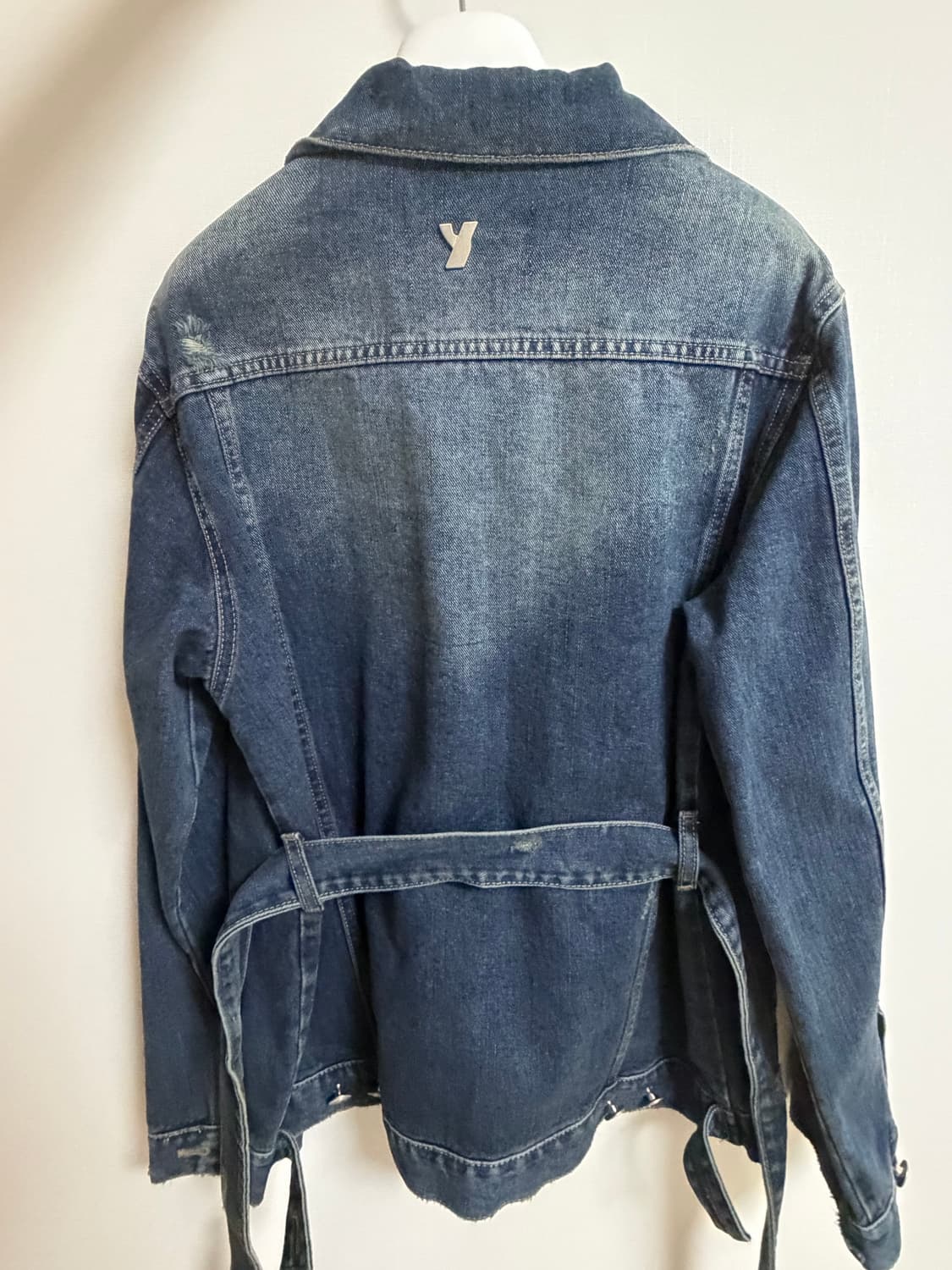 YUSE 유즈 belted destroyed denim jacket 상품이미지3