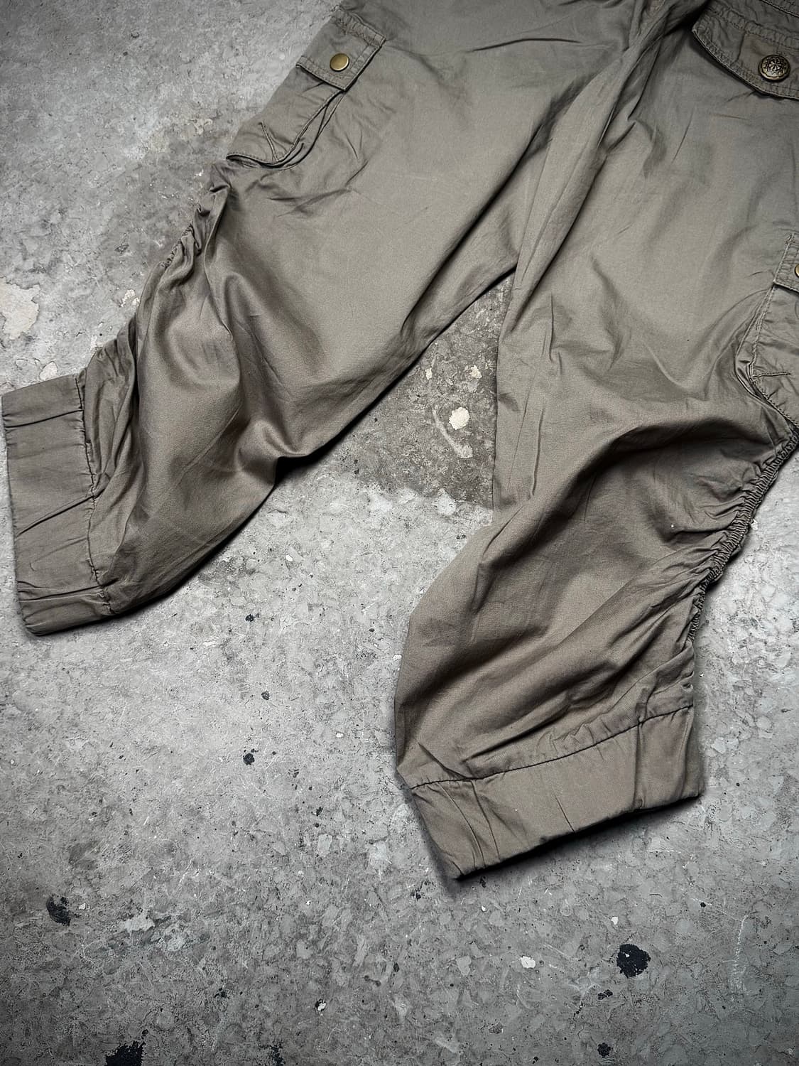 Sky Bomber – Shirred Cargo Capri Pants   상품이미지8