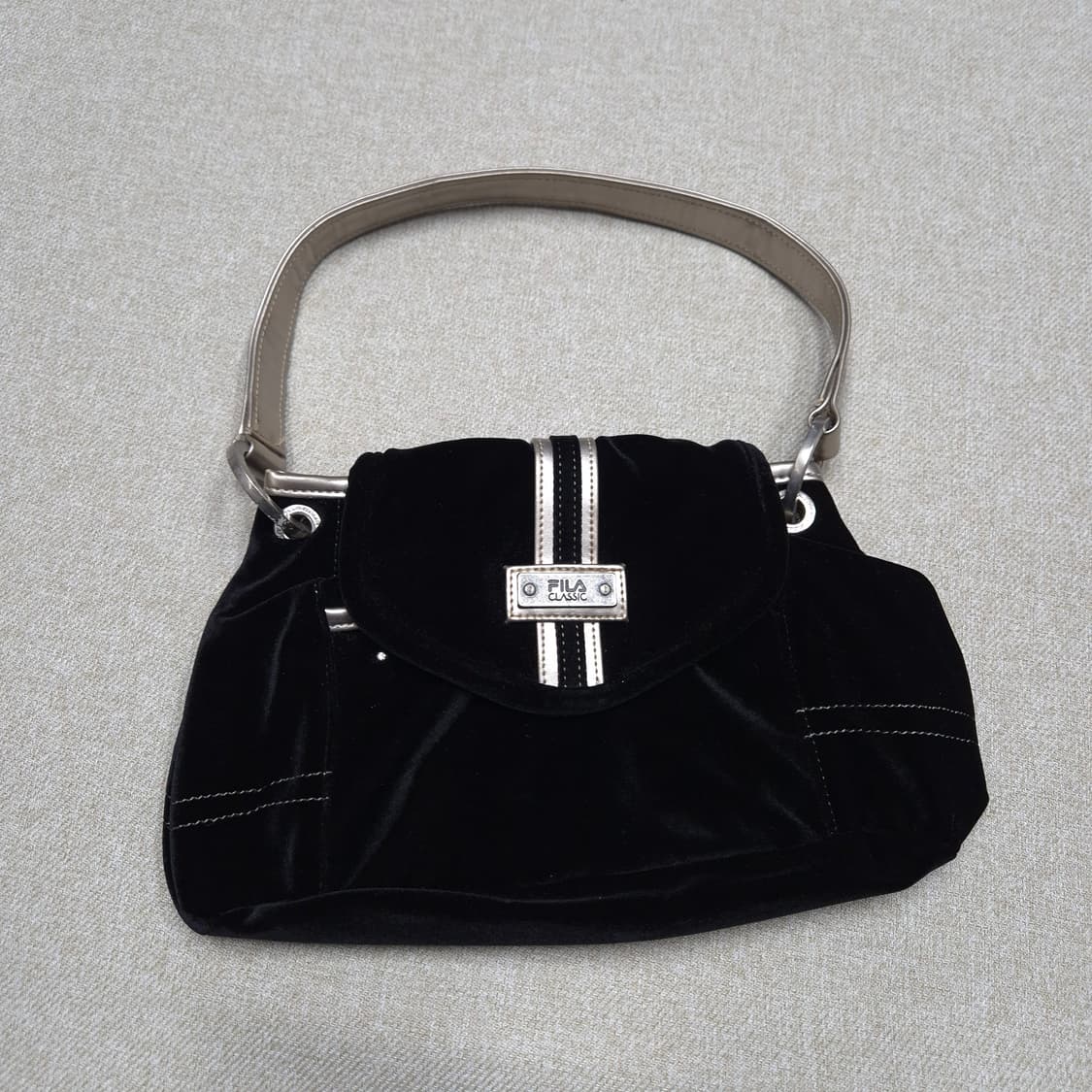 필라 클래식 가방 상품이미지1