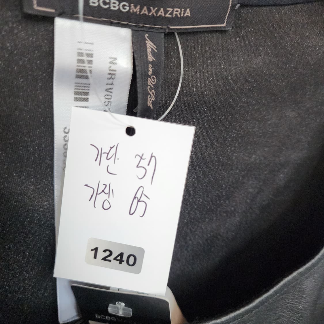 BCBG 가죽 배색 블랙 티셔츠 상품이미지8