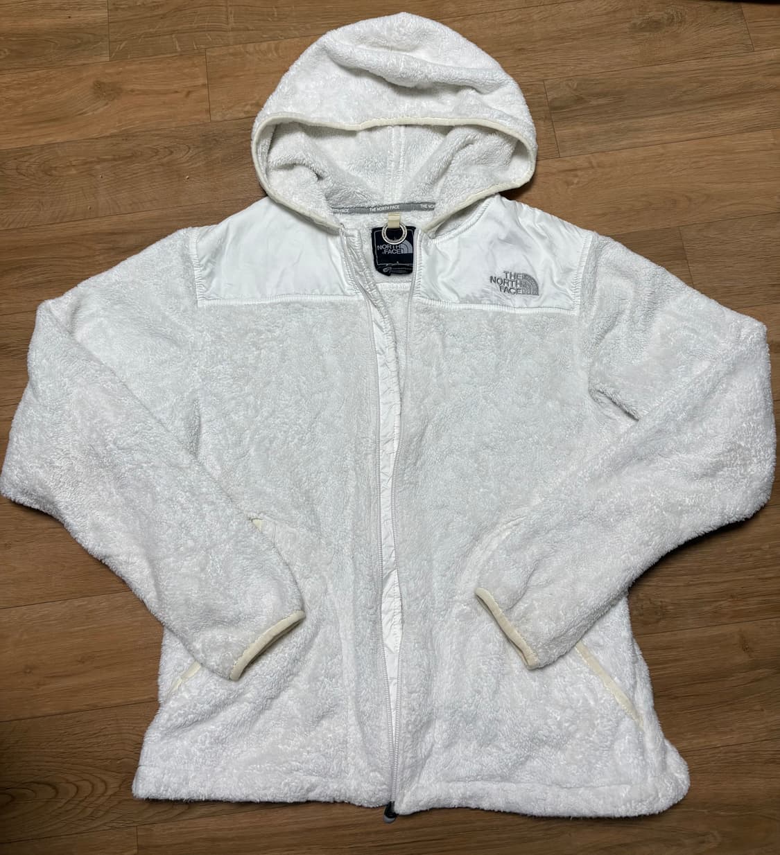노스페이스 화이트 후리스 집업 상품이미지1
