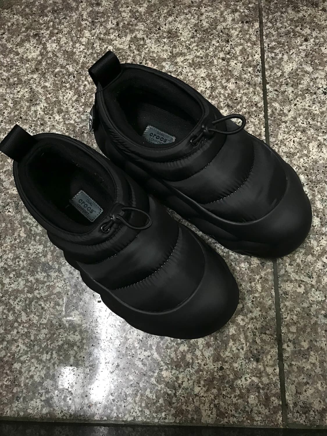 [무배] 크록스 오버퍼프 쇼티 블랙 250 상품이미지8