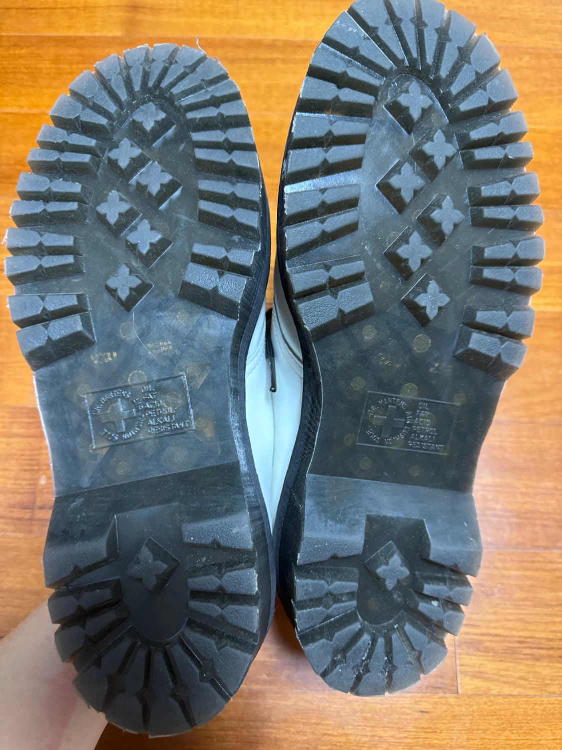 닥터마틴 1461 쿼드 스무스 레더 플랫폼 화이트(280) 상품이미지4