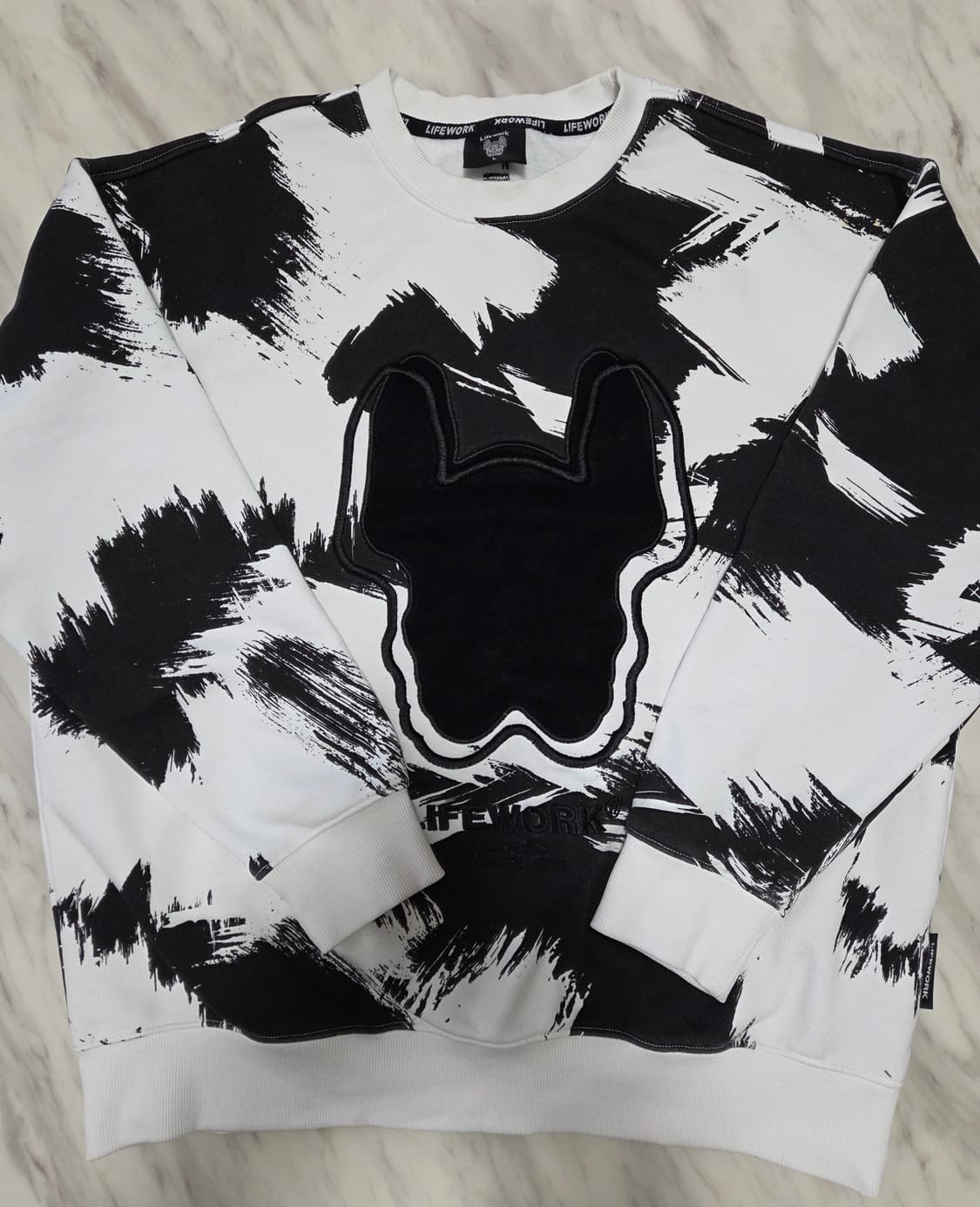 라이프워크 라독 패치 맨투맨 상품이미지1