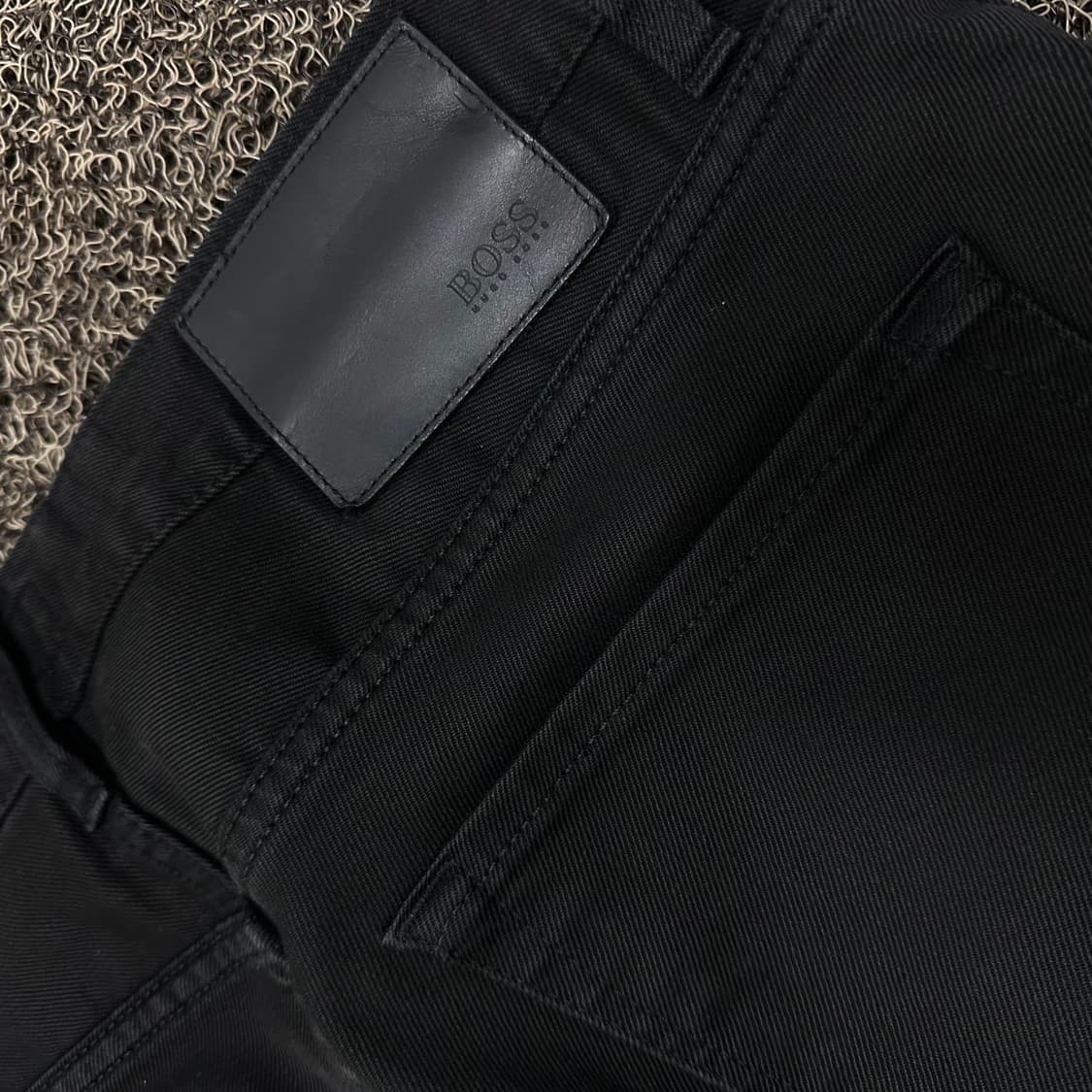 HUGO BOSS 휴고보스 데님 흑청바지 블랙진 레귤러핏 상품이미지7