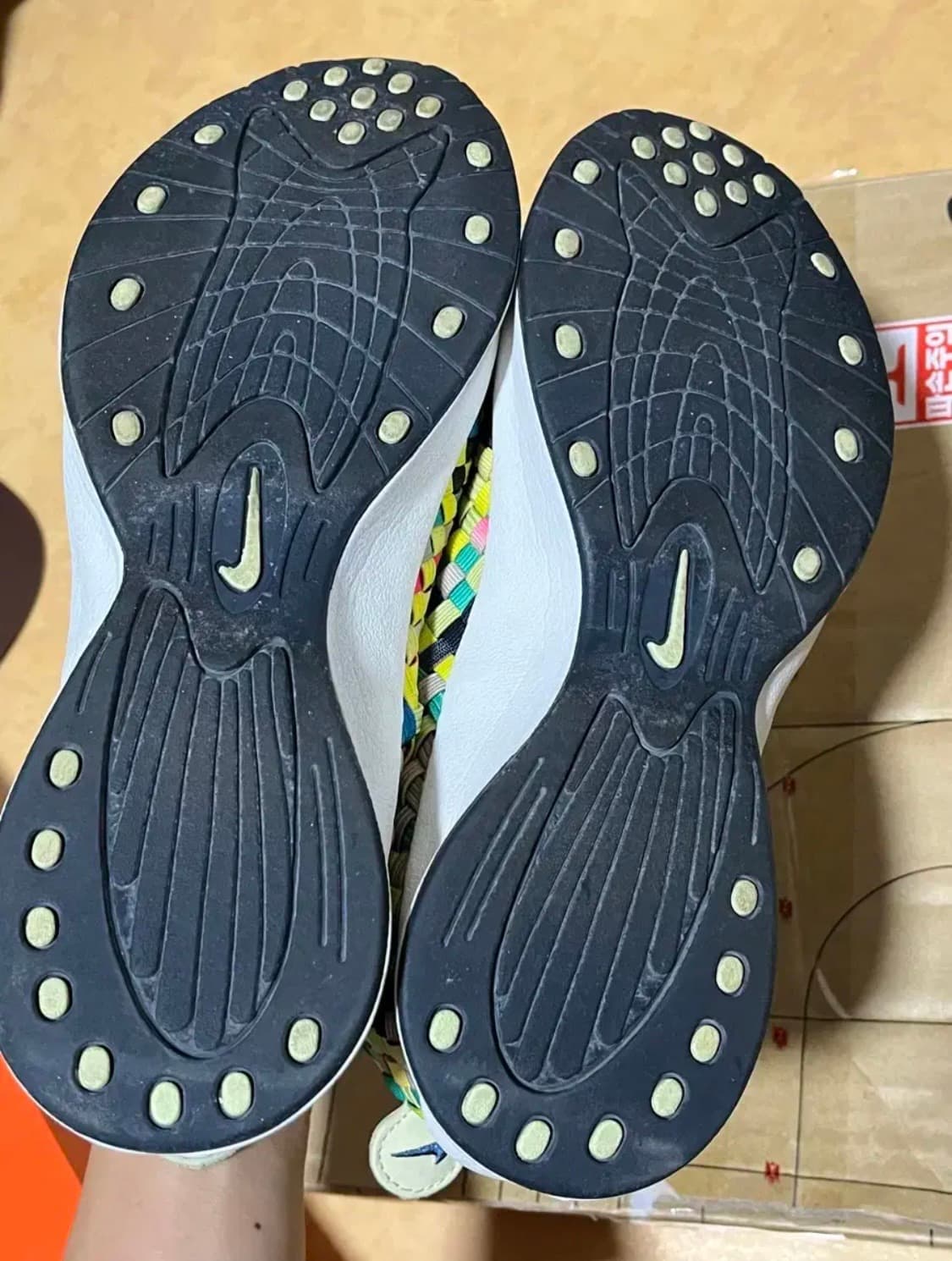 나이키 nike 에어 우븐 301 피스타치오 상품이미지5