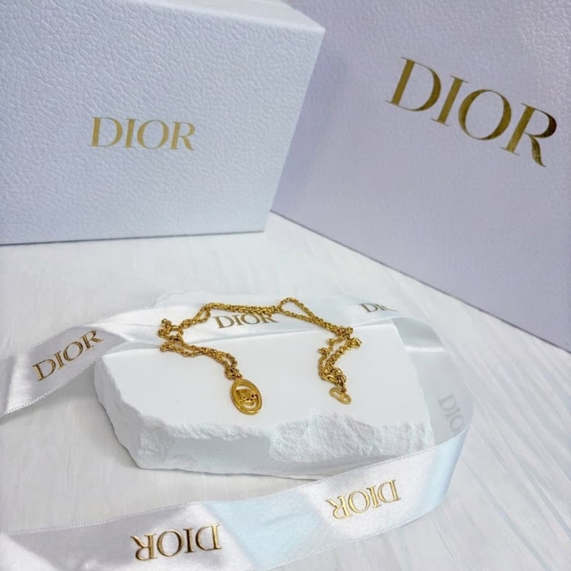 👑 [강추!!] 디올 빈티지 오벌 메달리온 로고 목걸이 💖✨ 상품이미지2