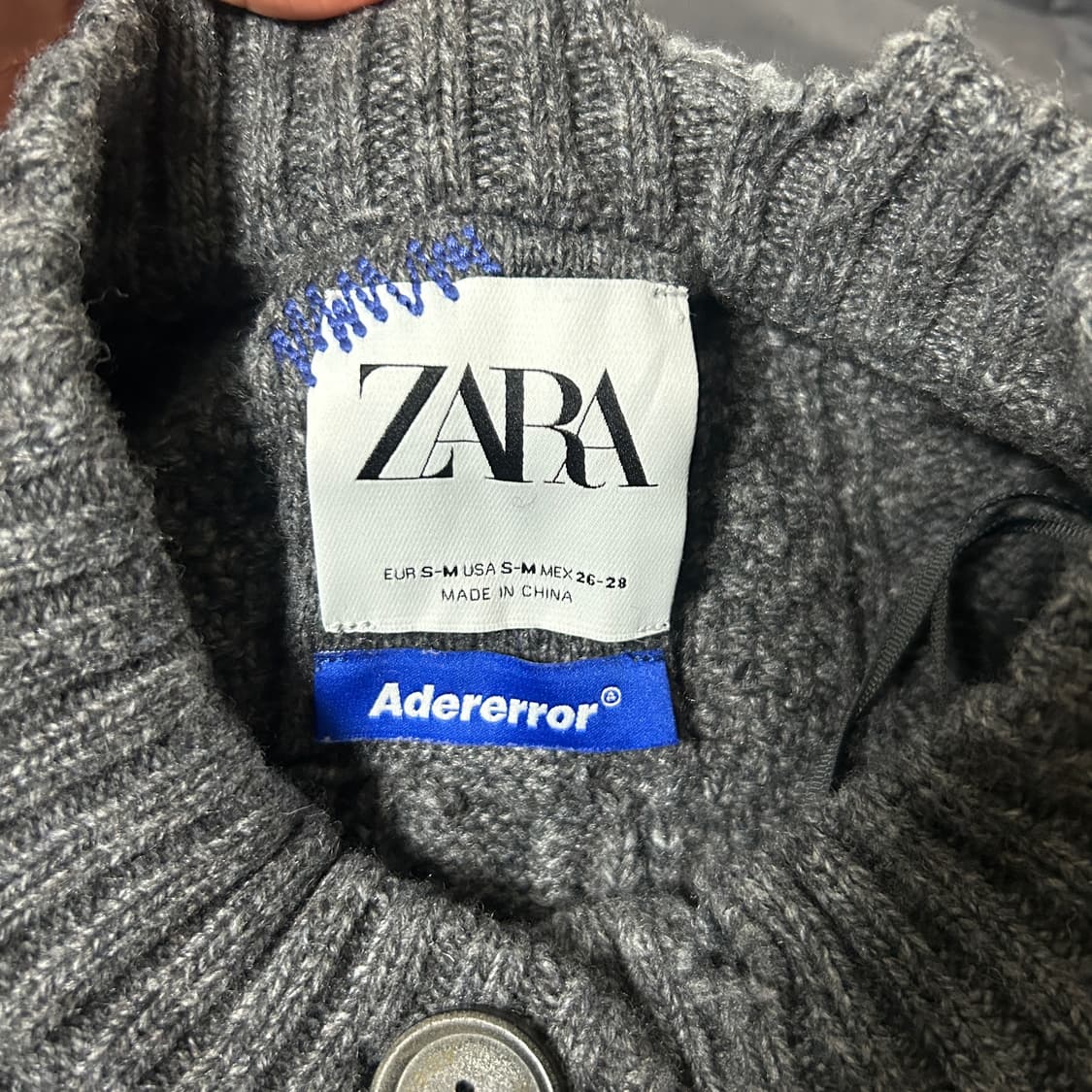 자라 x 아더에러 디스트로이드 크롭 가디건 블루 S-M 상품이미지4