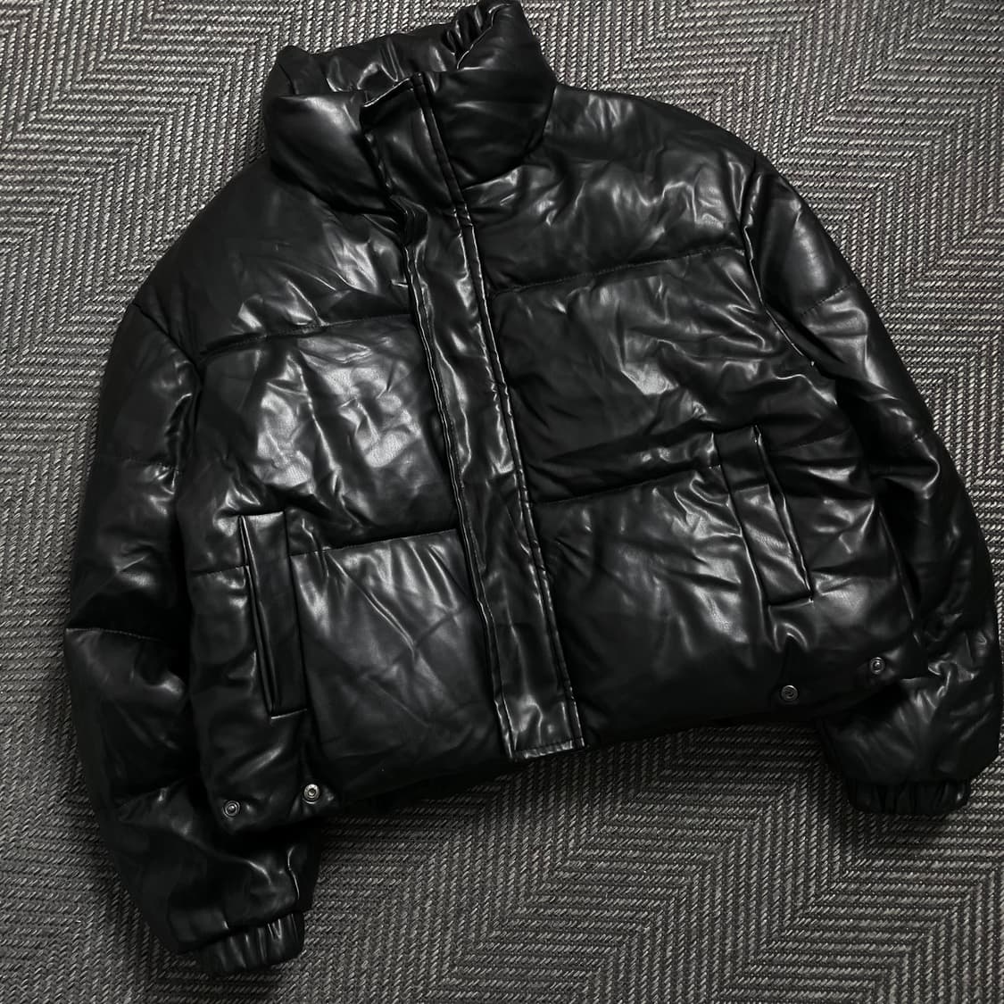 빈티지 우먼스 블랙 비건 레더 패딩 점퍼y 4526 상품이미지1