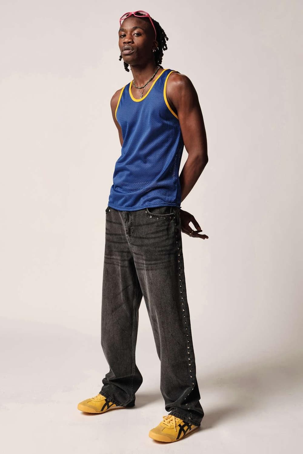 [32] 어반 아웃피터스 스케이트 핏 스터드 데님 진 새상품 상품이미지1