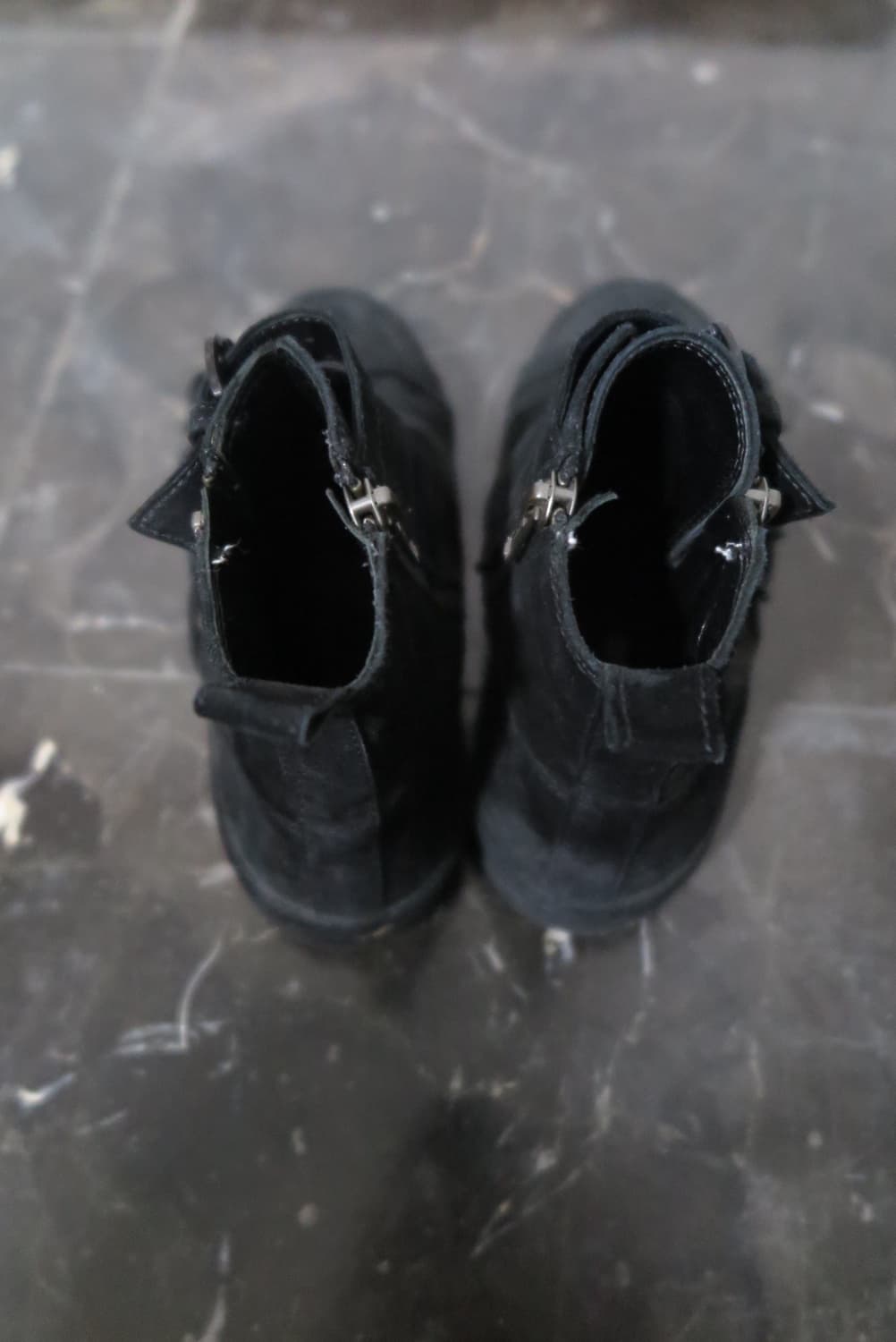ann demeulemeester buckle suede sneakers 상품이미지3