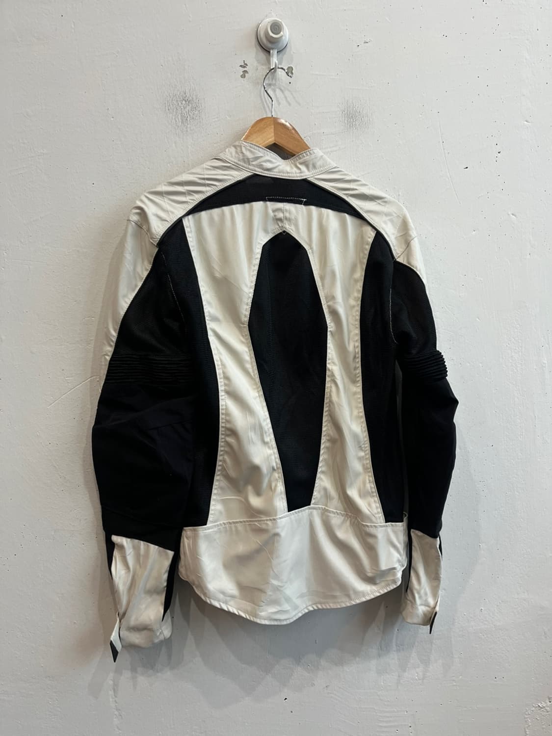 FieldCore 에코레더 레이싱 자켓 상품이미지2