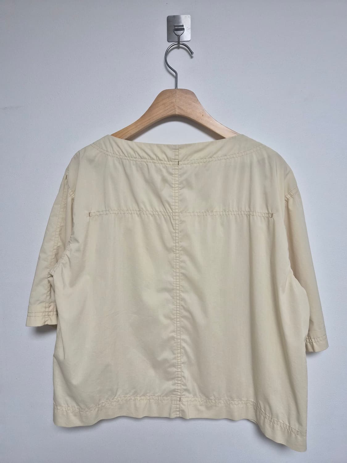 마뗑킴MartinKim 여성 절개 블라우스 - T125 상품이미지2