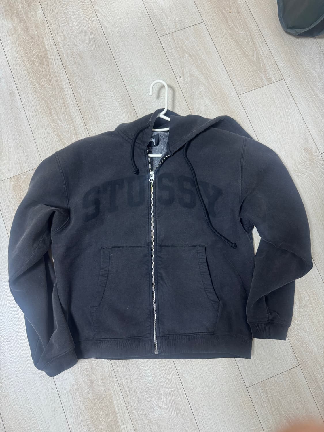 스투시 페이디드 그래픽 후드집업 워시드 블랙 상품이미지2