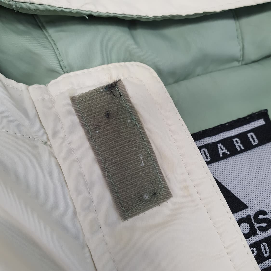 아디다스 스노우보드 올드스쿨 집업자켓 남자105 상품이미지6