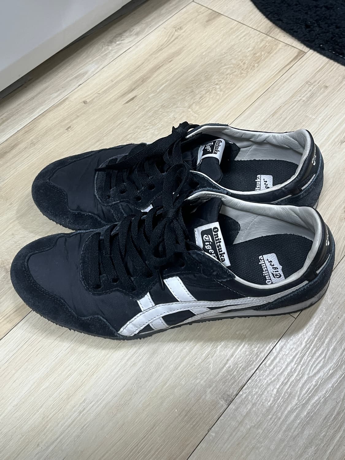 오니츠카 타이거 세라노 블랙 250 상품이미지1