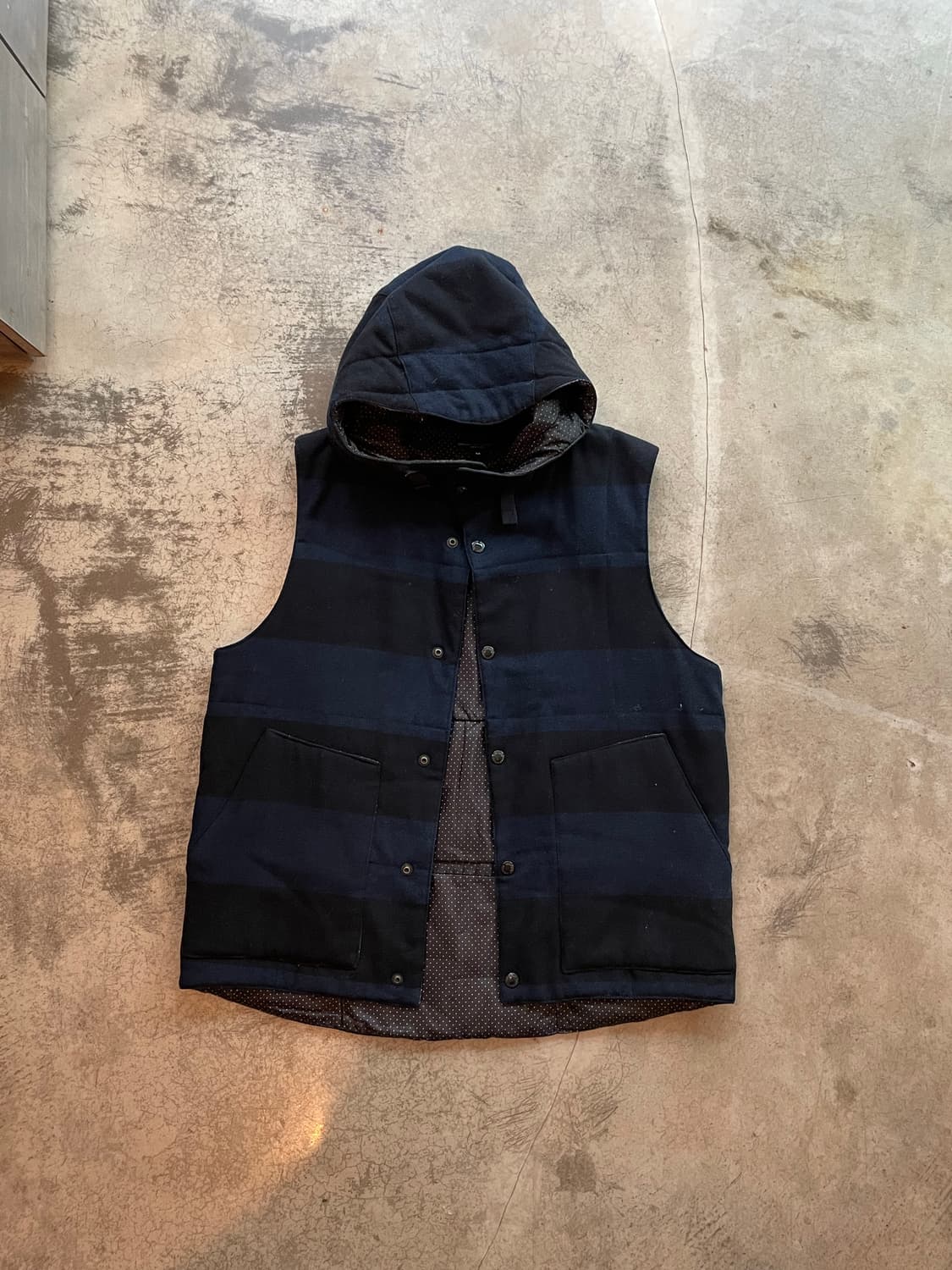 엔지니어드가먼츠 후드베스트 M사이즈 상품이미지1