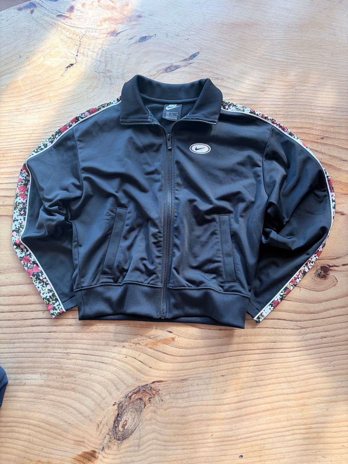 나이키 플라워 트랙탑 져지 상품이미지1