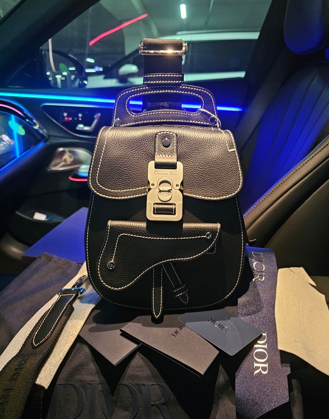 디올 올레더 스티치 Gallop 갤롭 슬링백 크로스백 블랙 상품이미지1