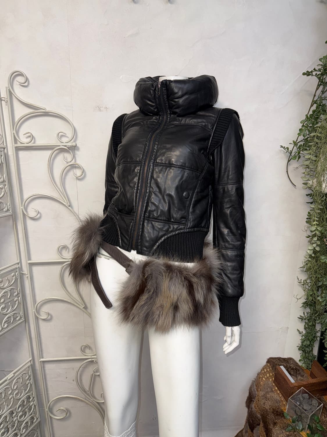 Black cow skin two ways puffer jacket  상품이미지2