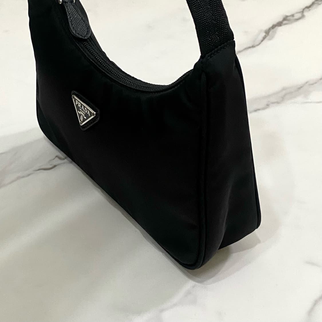 프라다 리나일론 테수토 호보백 가방 블랙 1NE515 상품이미지6