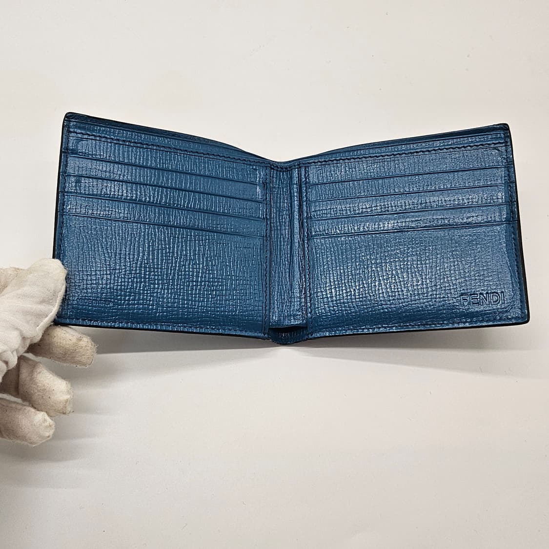 정품 펜디 주카 PVC 레더 반지갑 상품이미지8