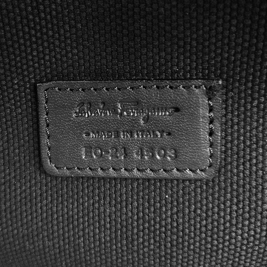 [정품 Ferragamo] 페레가모 캔버스 남성 메신저백 크로스백 상품이미지10