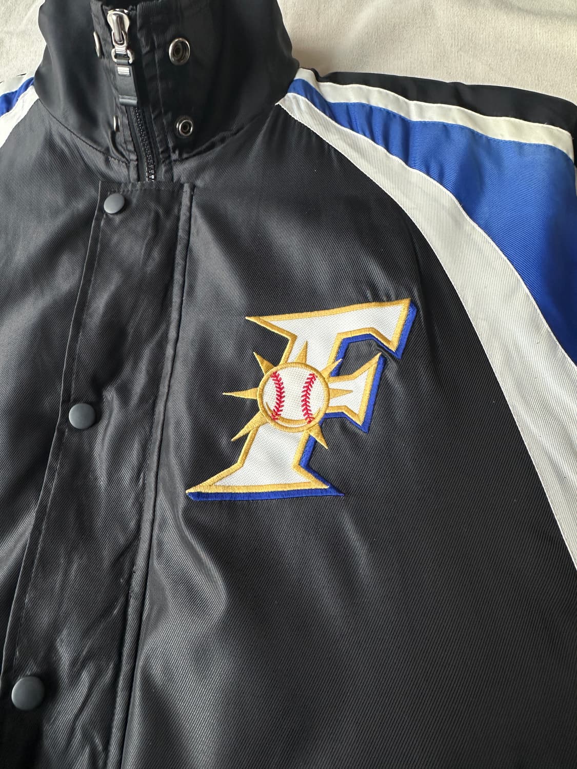 홋카이도 닛폰햄 파이터즈 스타디움 자켓 상품이미지2