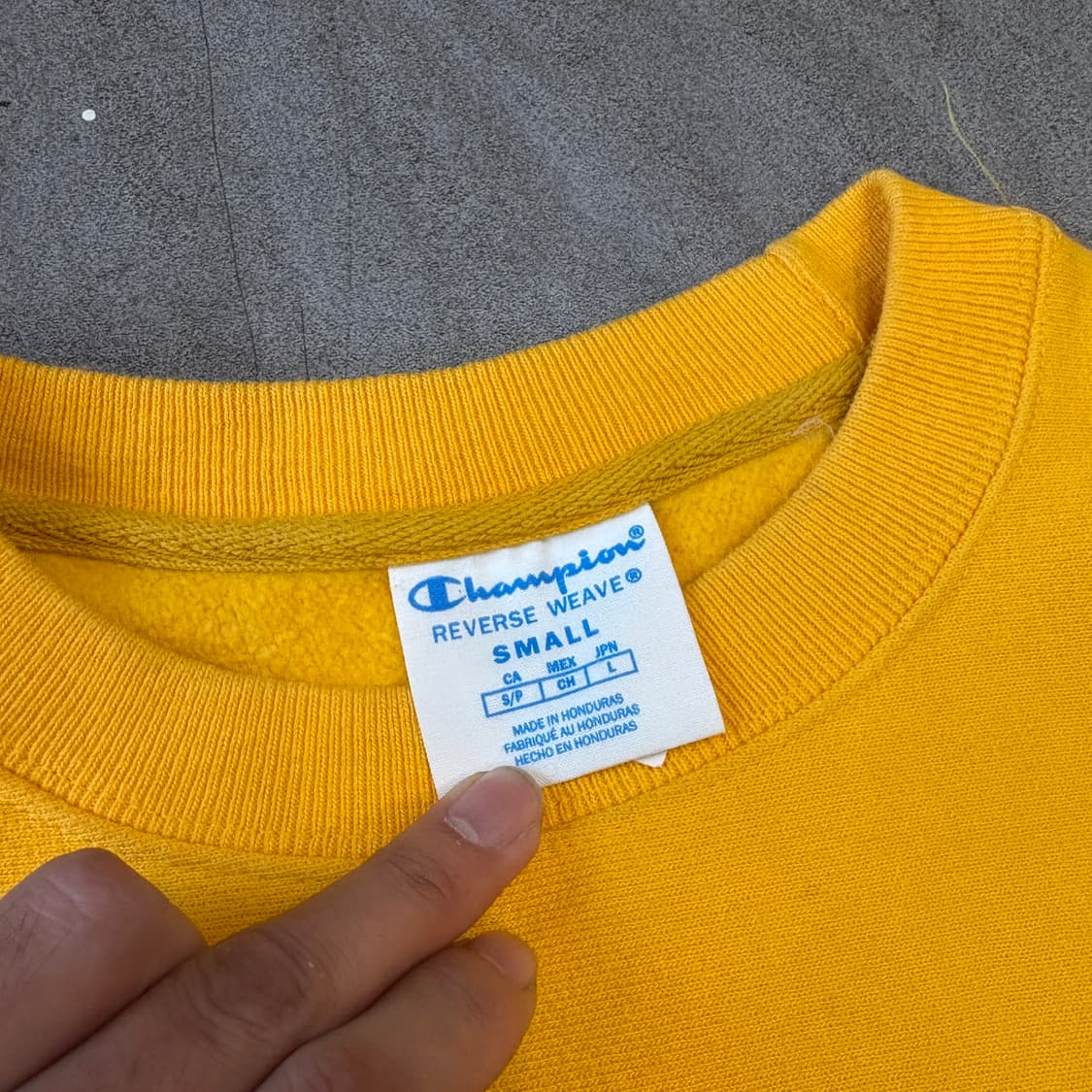 챔피온 정품 리버스위브 옐로우 스웻 셔츠 상품이미지5