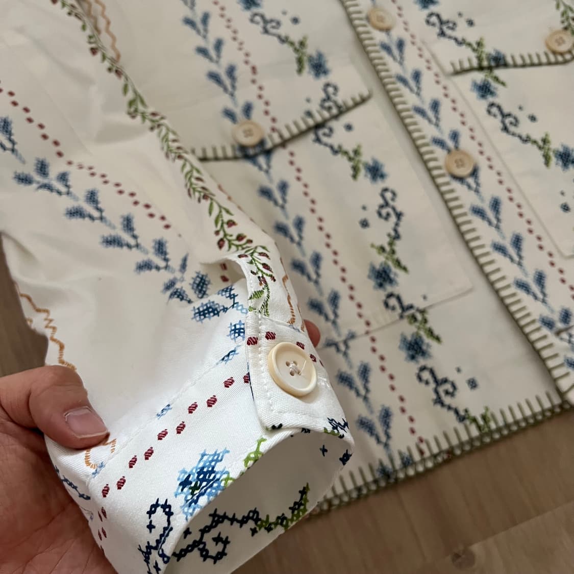 [ZARA] 자라 플로럴 자수 패턴 셔켓 상품이미지3