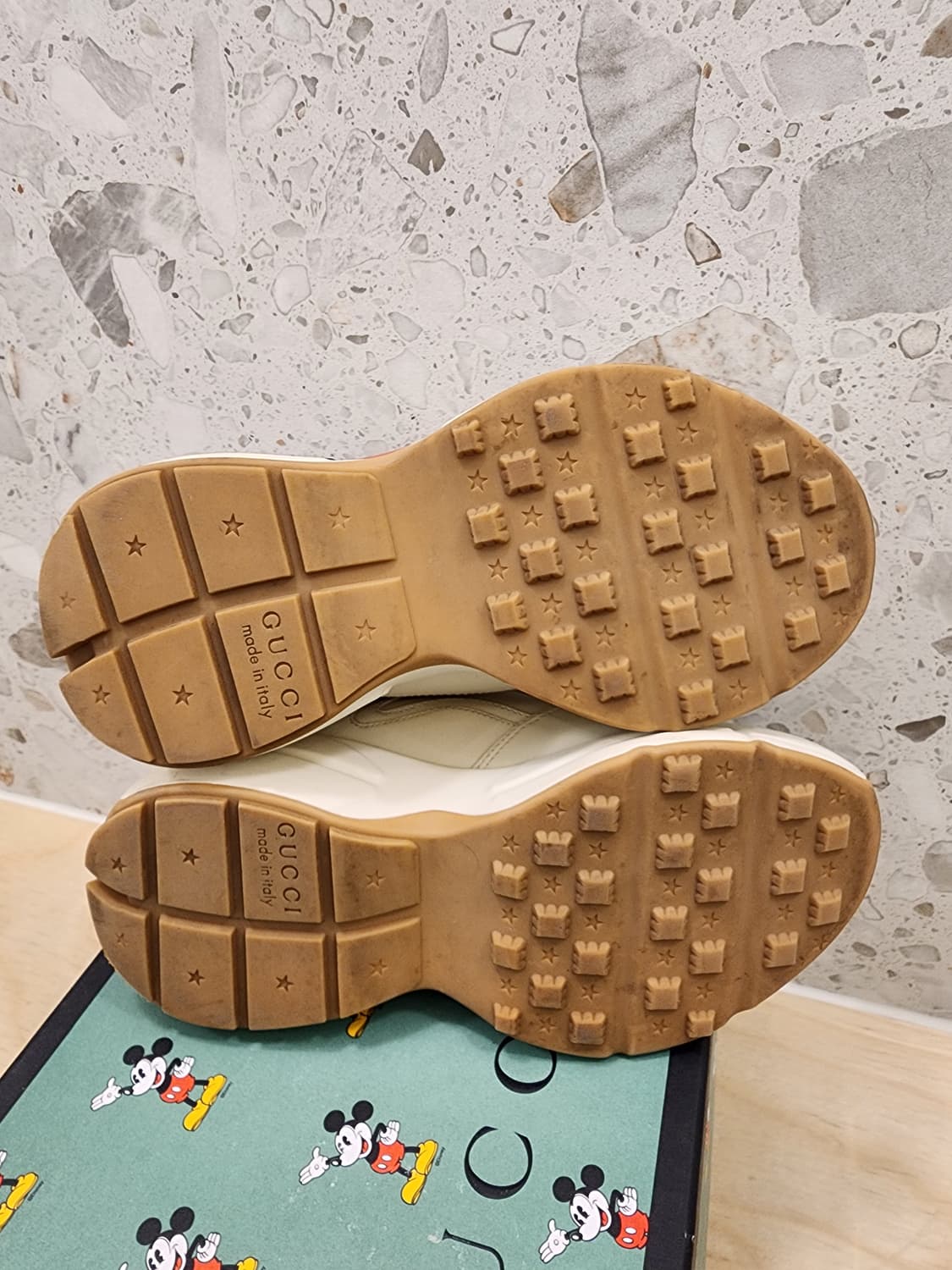 구찌 X 디즈니 라이톤 여성 스니커즈 602049 34 1/2 상품이미지4