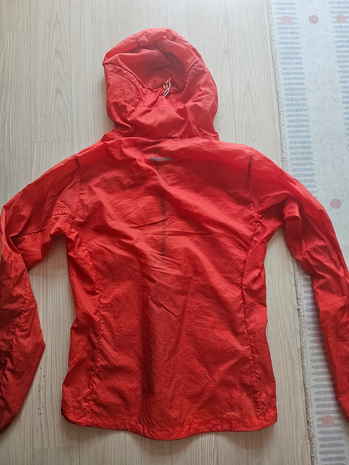 파타고니아 여성 경량 바람막이 상품이미지5