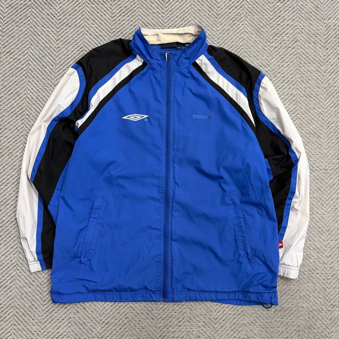 엄브로 배색 로고 바람막이 v1841 상품이미지1