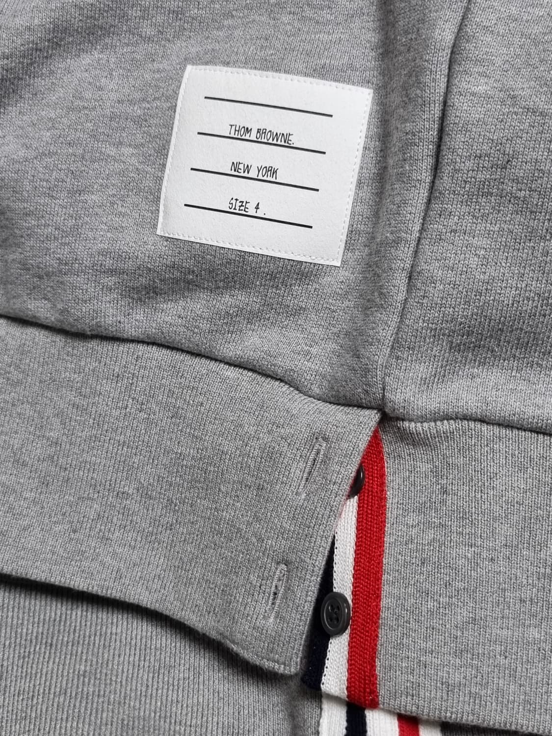 [새상품급 4] 톰브라운 백삼선 맨투맨 상품이미지3