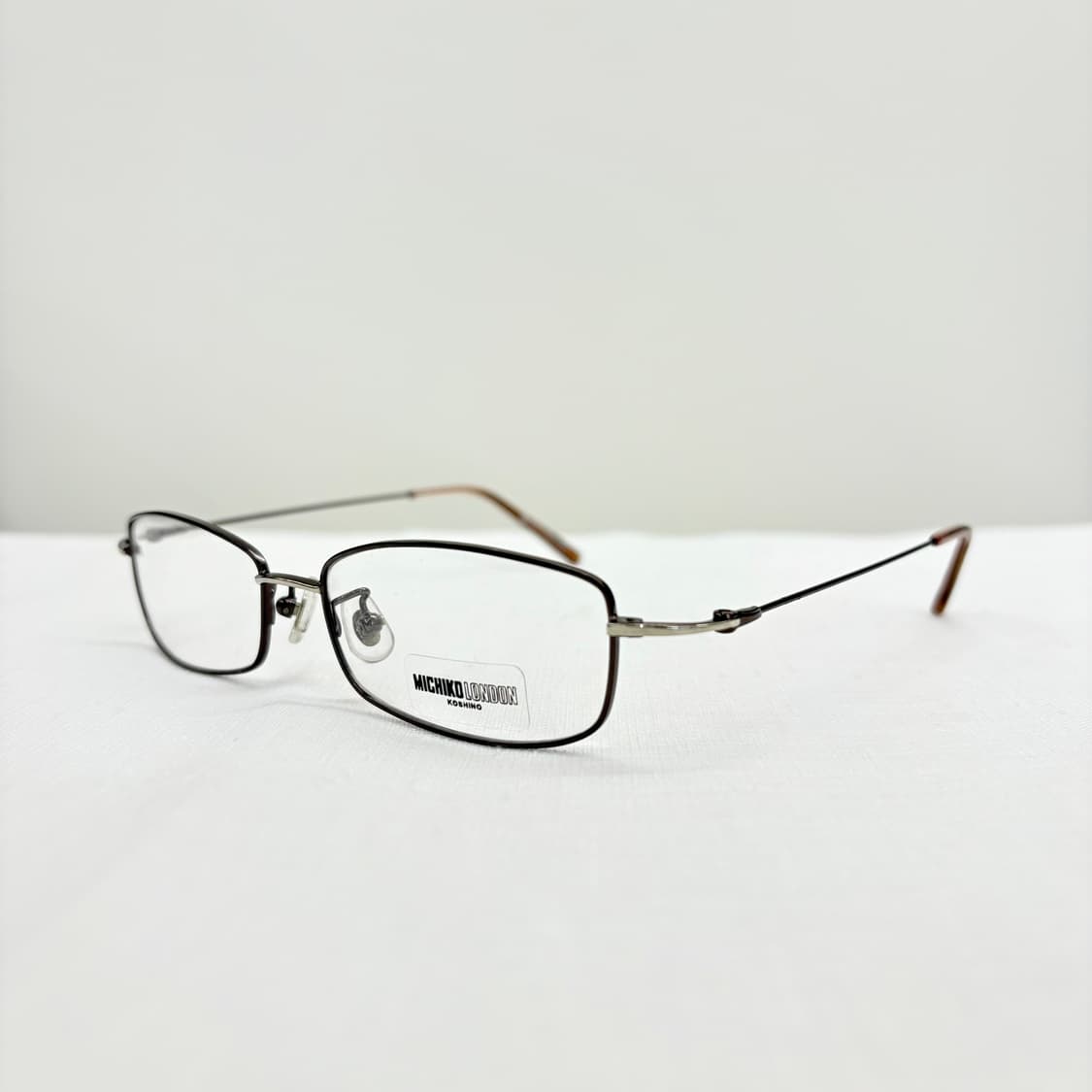 MICHIKO LONDON 미치코런던 브라운 사각 메탈테 상품이미지2