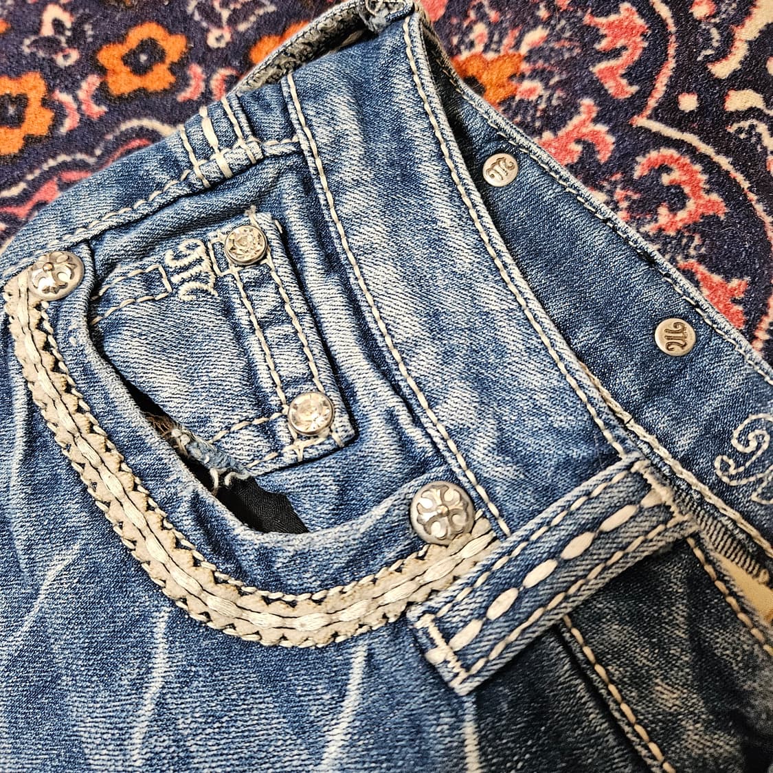 Miss Me 버튼 자수 y2k 디테일 데님 부츠컷 팬츠 상품이미지6