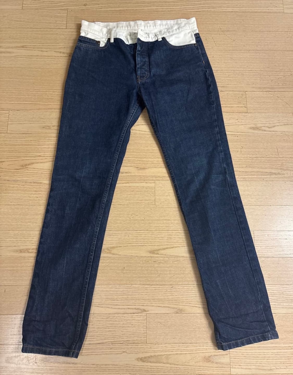 마틴 마르지엘라 배색 백스티치 데님 팬츠 상품이미지1