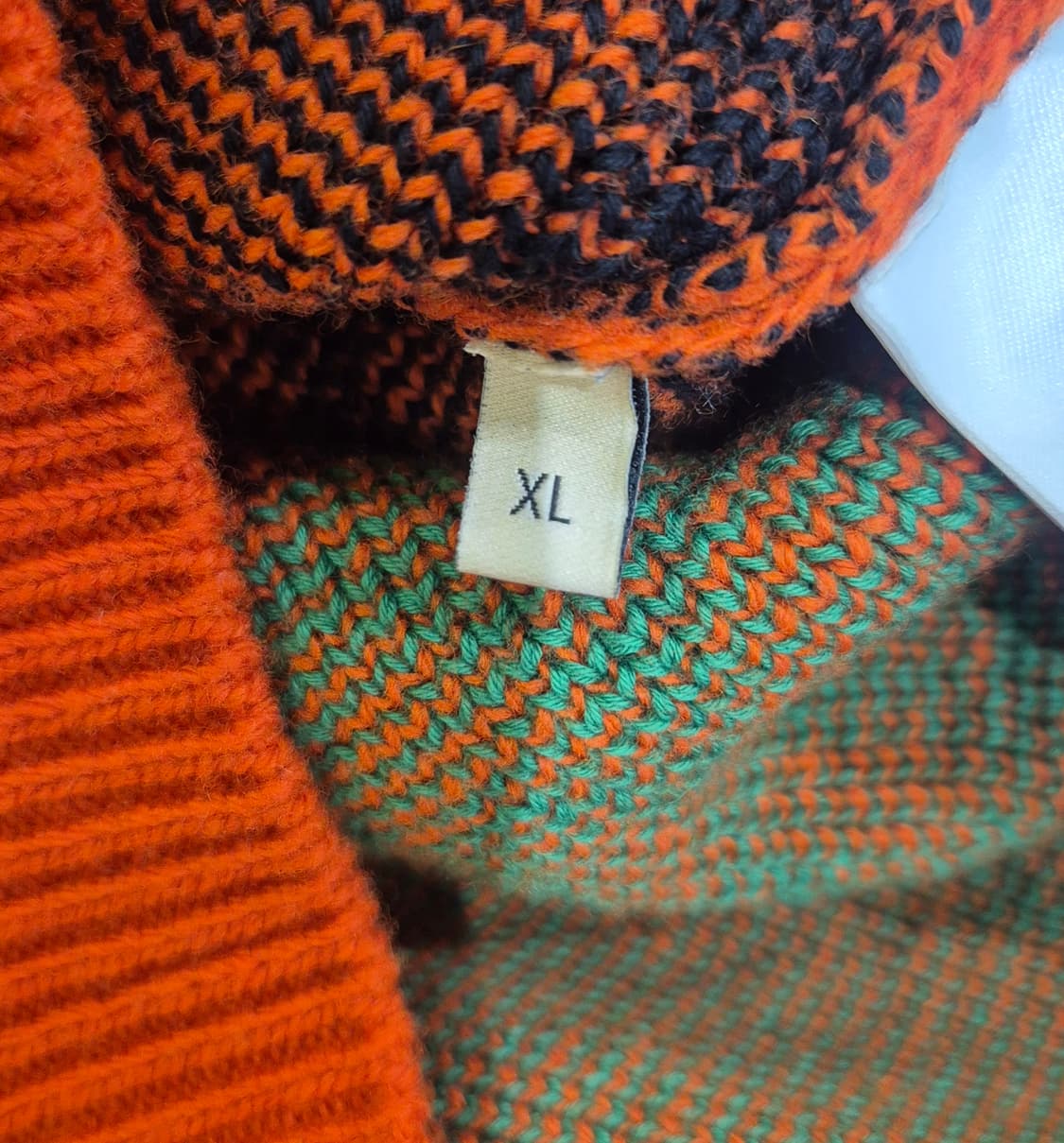 구찌 파인애플 자카드 니트 스웨터 상품이미지10