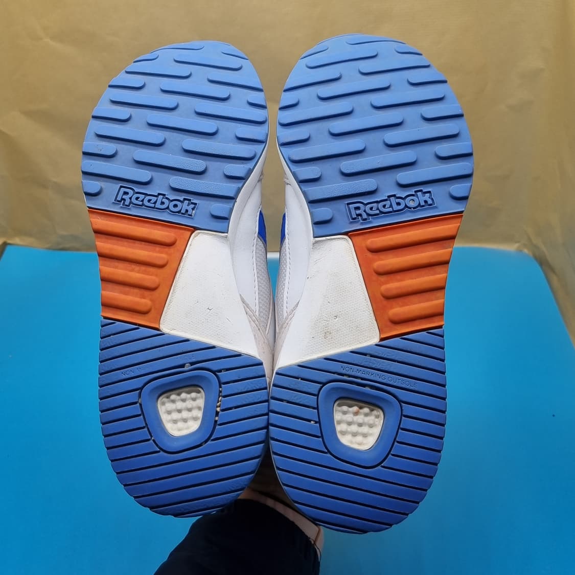 리복 BT21 여성운동화245 상품이미지3