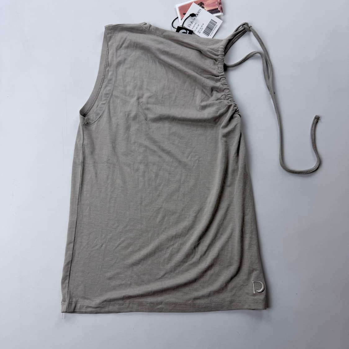 폴리수엠 fling top grayish beige 상품이미지3