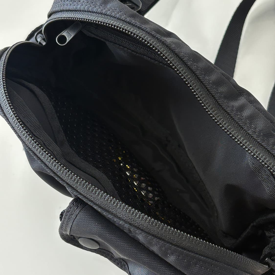 (판매완료)요시다포터 컴팩트 미니크로스백 상품이미지6